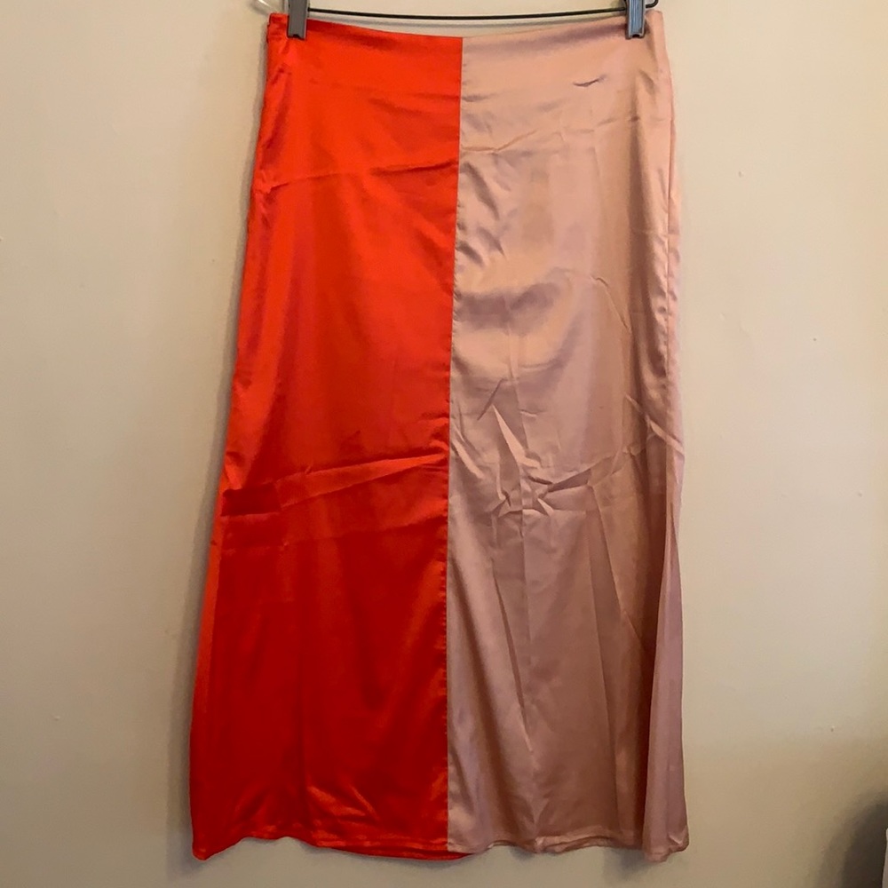 Two tones skirt color